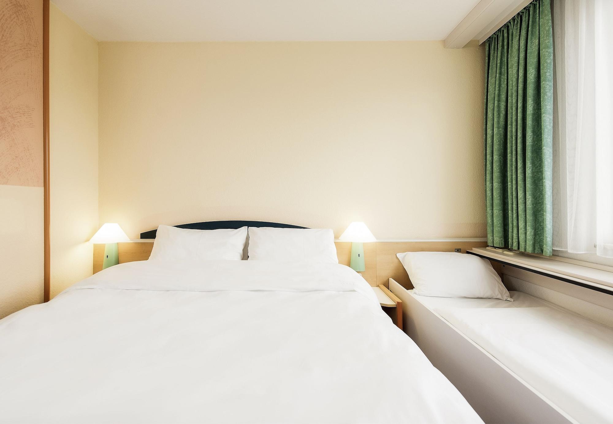 B&B Hotel Arras Centre Les Places מראה חיצוני תמונה